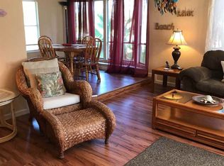 102 Carolina St, Lanark Village, FL 32323