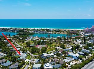 3211 S De Bazan Ave, Saint Pete Beach, FL 33706