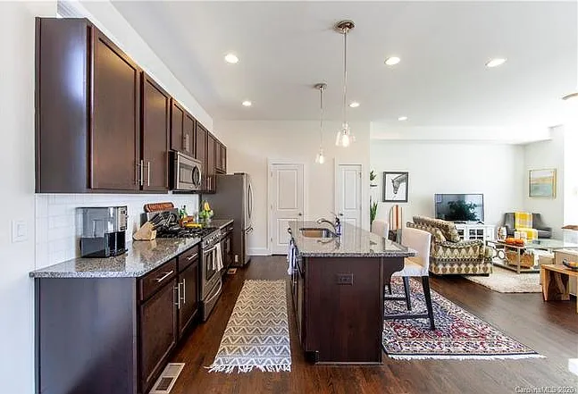 3315 Bessemer St — Photo 9