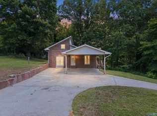 9771 Sgt Holden Ln, Athens, AL 35614
