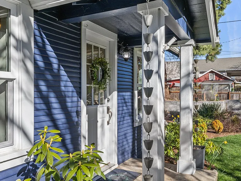 740 Sterling St — Photo 28