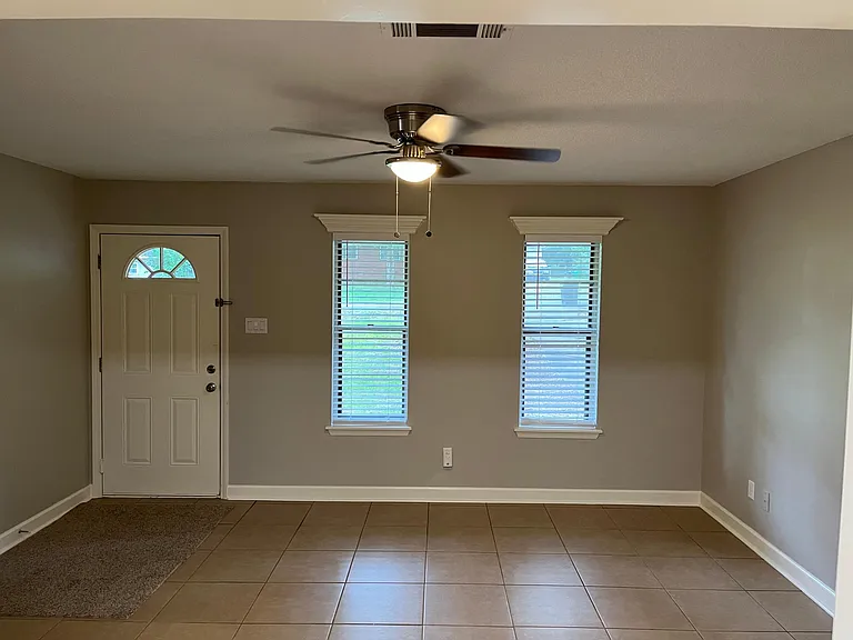 209 Rita Dr — Photo 10