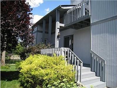 2nd image of 328 Lakeside Dr
