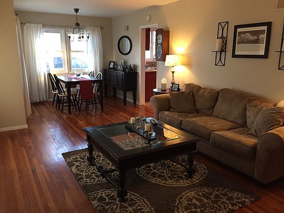 2nd image of 7068 Glenroy St