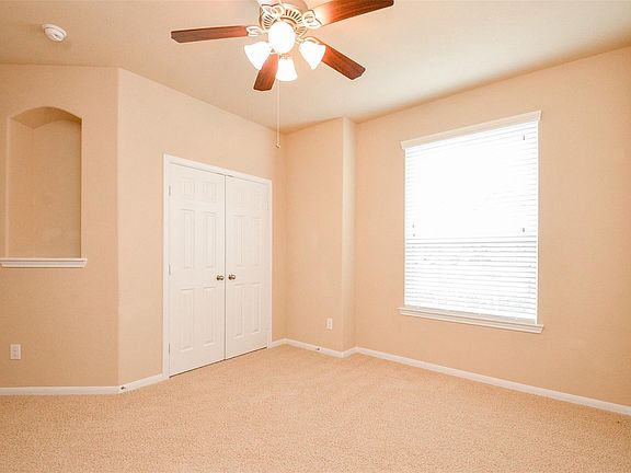 5th image of 21722 Venture Park Dr