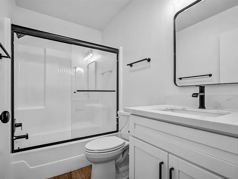 16560 Elm Haven Dr — Photo 21