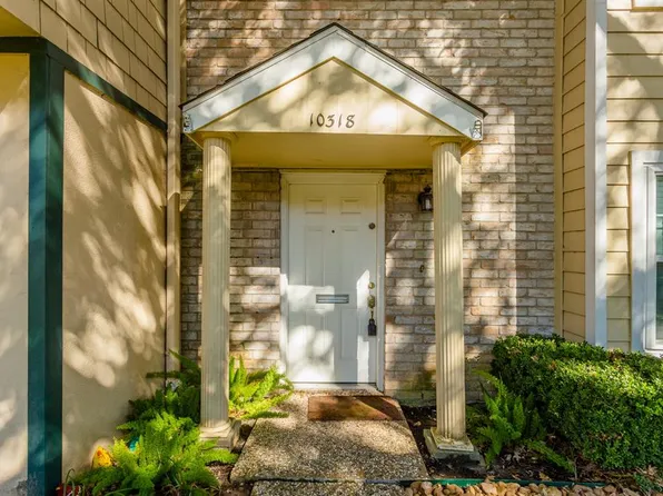 10318 Briar Forest Dr #28, Houston, TX 77042