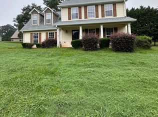 22 Smith Cir, Newnan, GA 30265