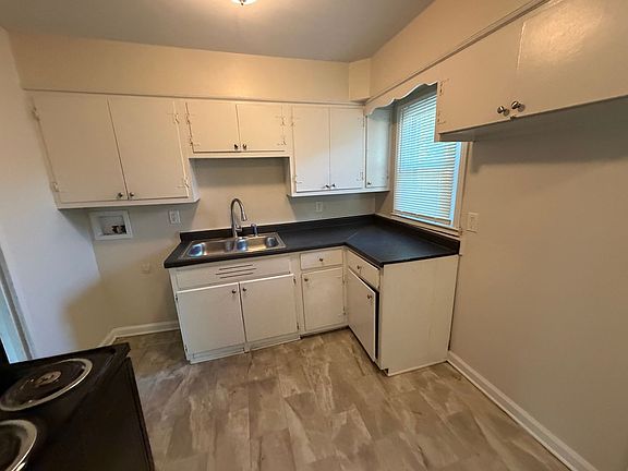 5th image of 3687 Windcrest Rd