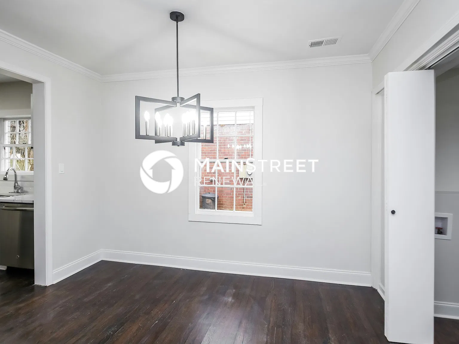 1847 S Gordon St SW — Photo 3