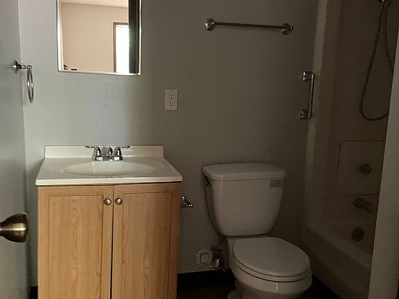 5th image of 18 Sunnyslope Dr #18G