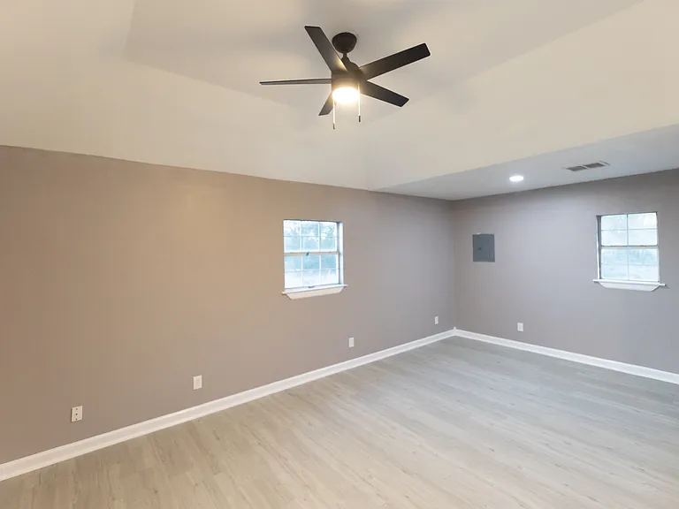 3637 Lamont St — Photo 4