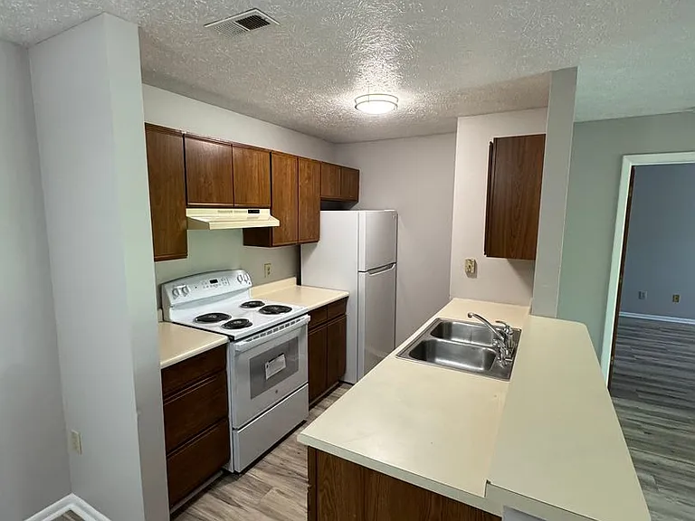 4381 Village Parkway Cir W #2 — Photo 18