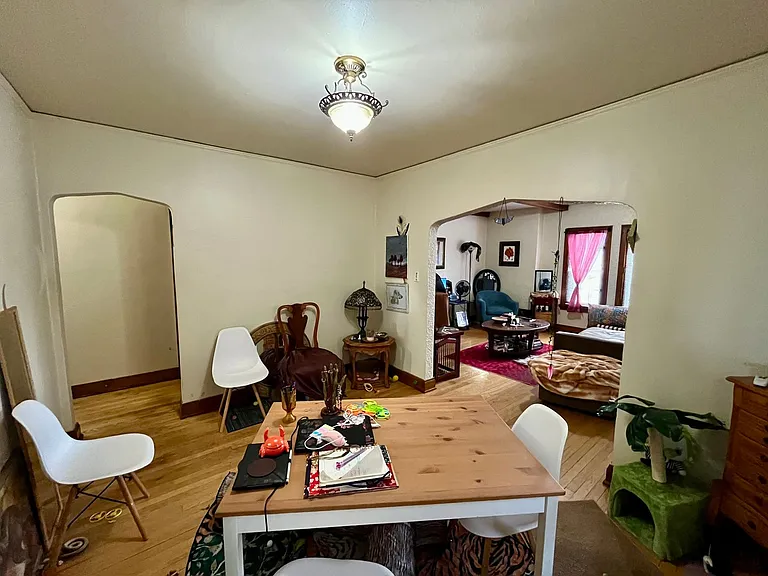 4422 N Oakland Ave — Photo 14