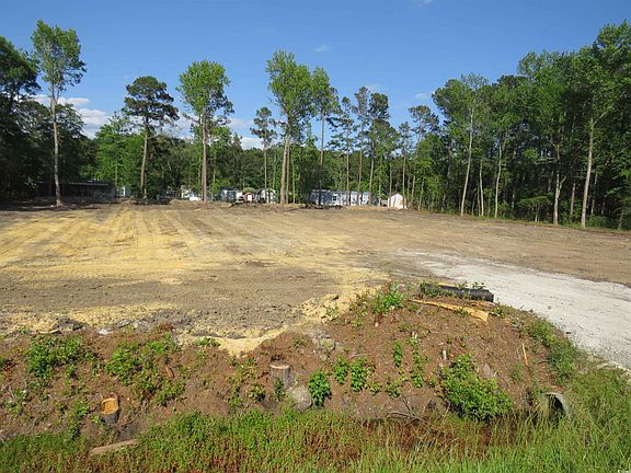 2nd image of 3322 Cypress Dr.