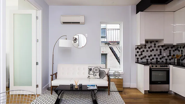 Rented by Nooklyn NYC LLC | media 18