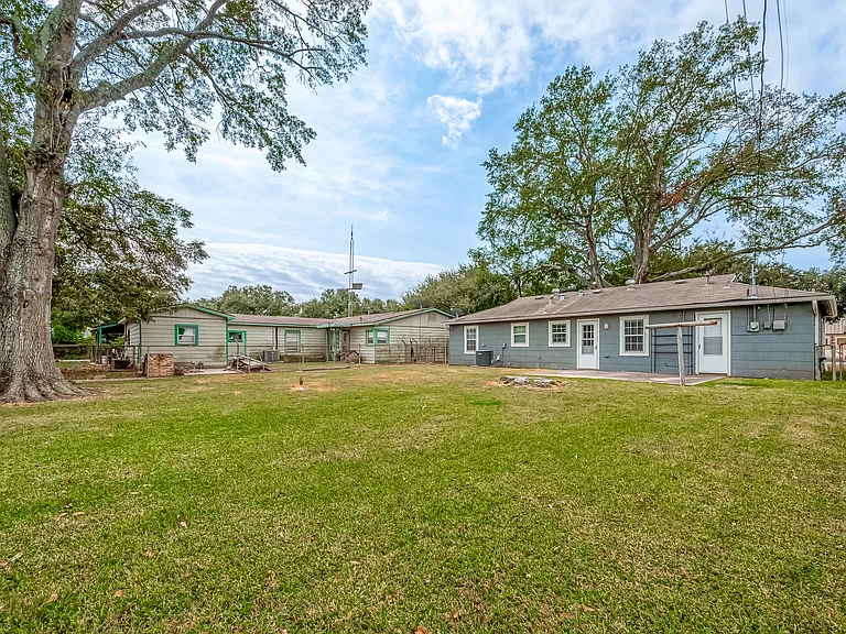 1513 George St — Photo 31