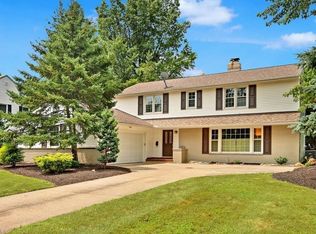 2670 Green Rd, Shaker Heights, OH 44122