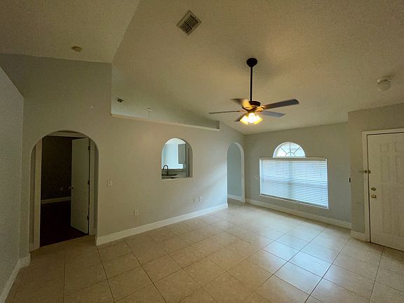 5th image of 10025 Richardson Ct