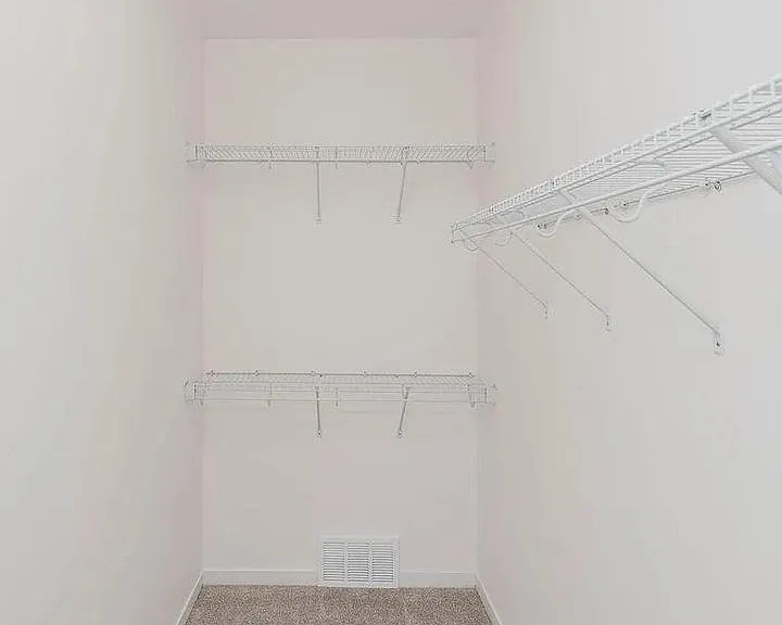 1521 Keystone Cir NE — Photo 16