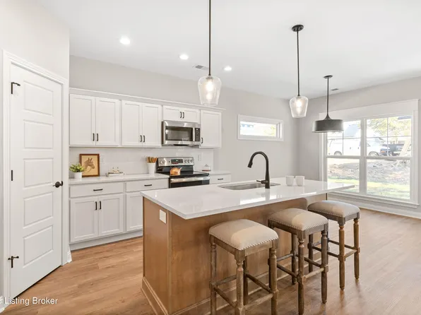 801 Artisan Pkwy, La Grange, KY 40031