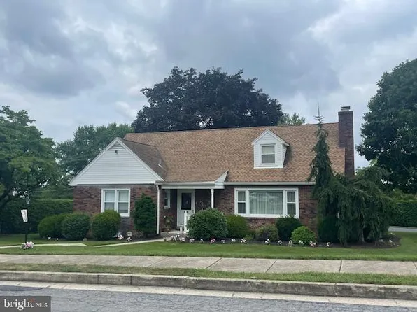 1942 Palm St, Reading, PA 19604