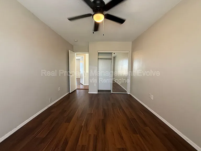 3930 W Irwin Ave — Photo 23