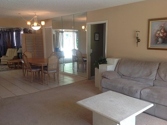 5th image of 355 W Shadyside Cir
