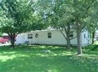 716 S Locust St, Marshfield, MO 65706
