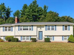 9 Dayton St, North Chelmsford, MA 01863