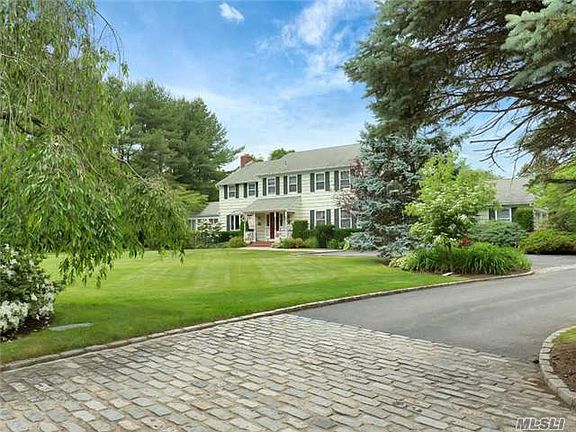 2nd image of 2 Revere Ct