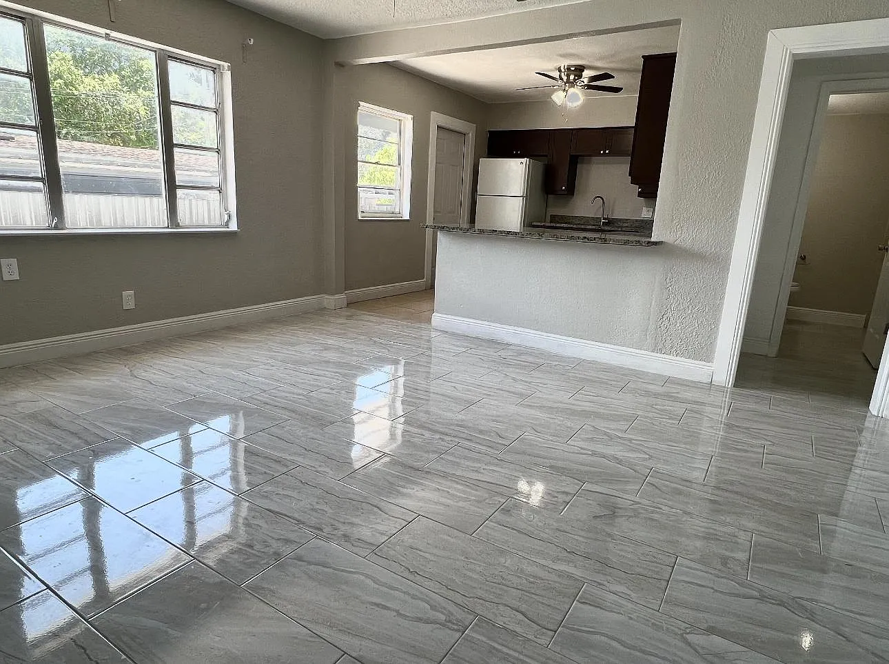 4 bed, 1434 sqft, $2,300 — Photo 4