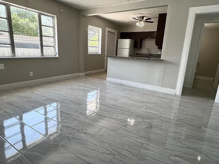 3414 N Avenida Republica De Cuba St — Photo 4