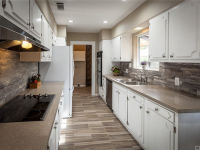 326 Valley Vista Dr, Lytle Creek, CA, 92358