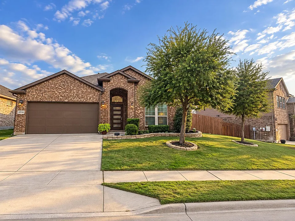 15744 Mirasol Dr