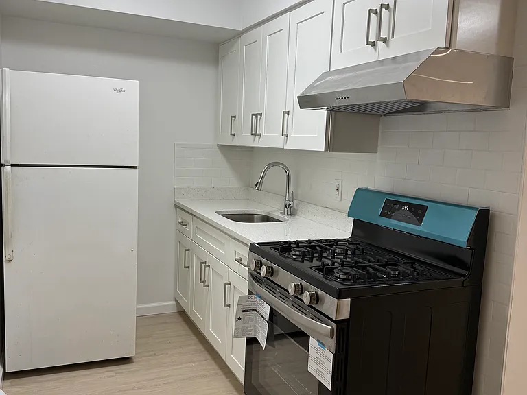 135-33 Coolidge Ave #1 — Photo 7