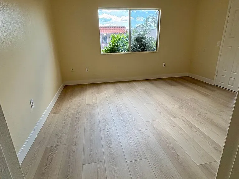 43275 Hacienda St — Photo 7