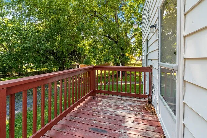 2 bed, 1.0 bath, $1,300 — Photo 3