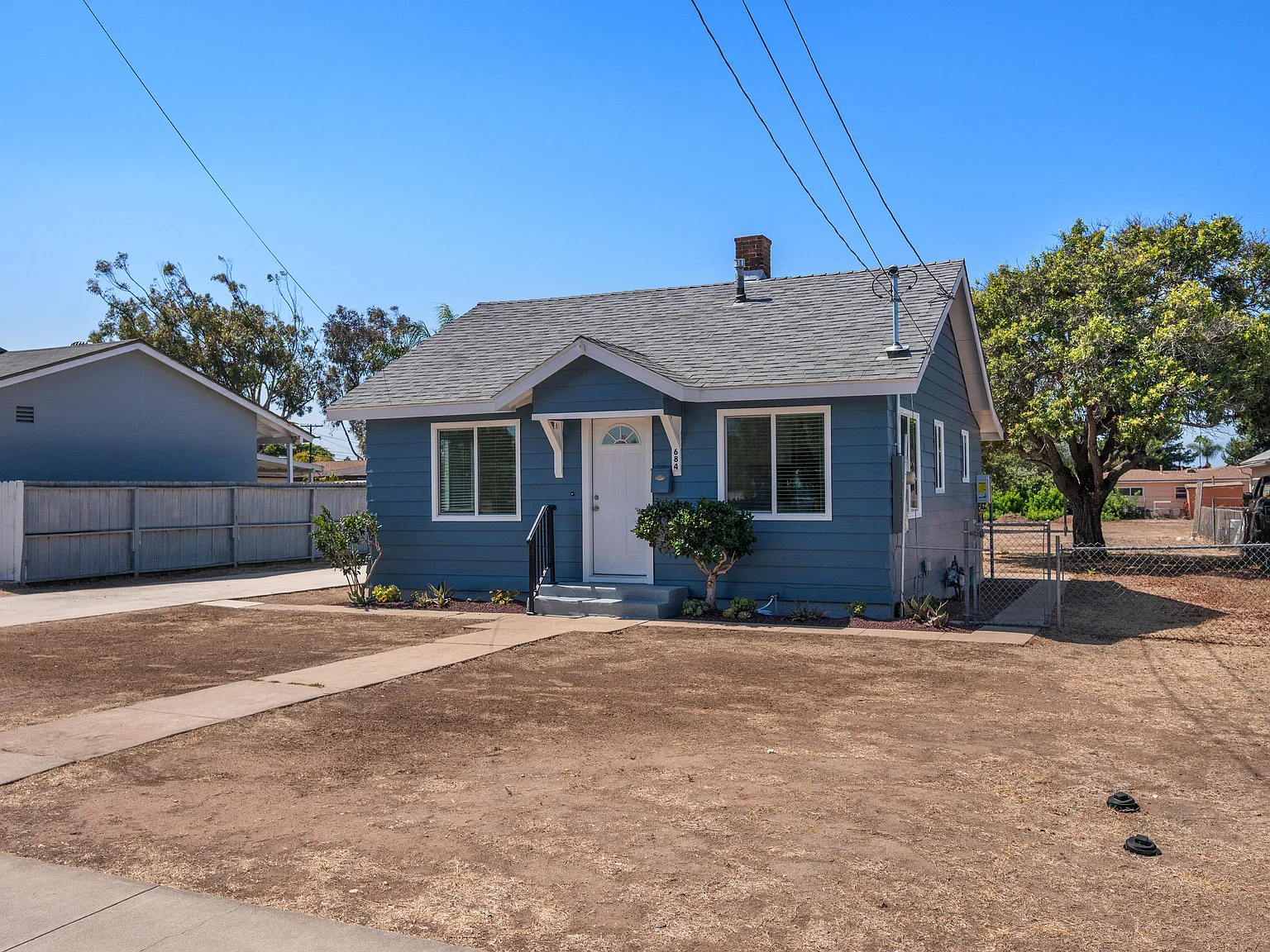 2 bed, 792 sqft, $3,000 — Photo 3