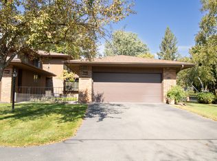 2001 Southfield Ct SW, Rochester, MN 55902