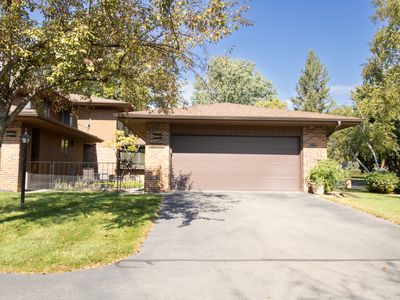 2001 Southfield Ct SW, Rochester, MN, 55902