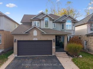 7 Hearthbridge St, Kitchener, ON N2R1L5