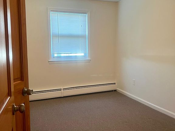 4th image of 45 Teresa Ave Floor 2