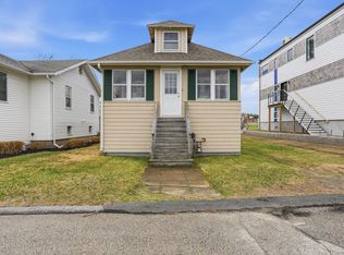 6 Touraine Ave, Hull, MA 02045