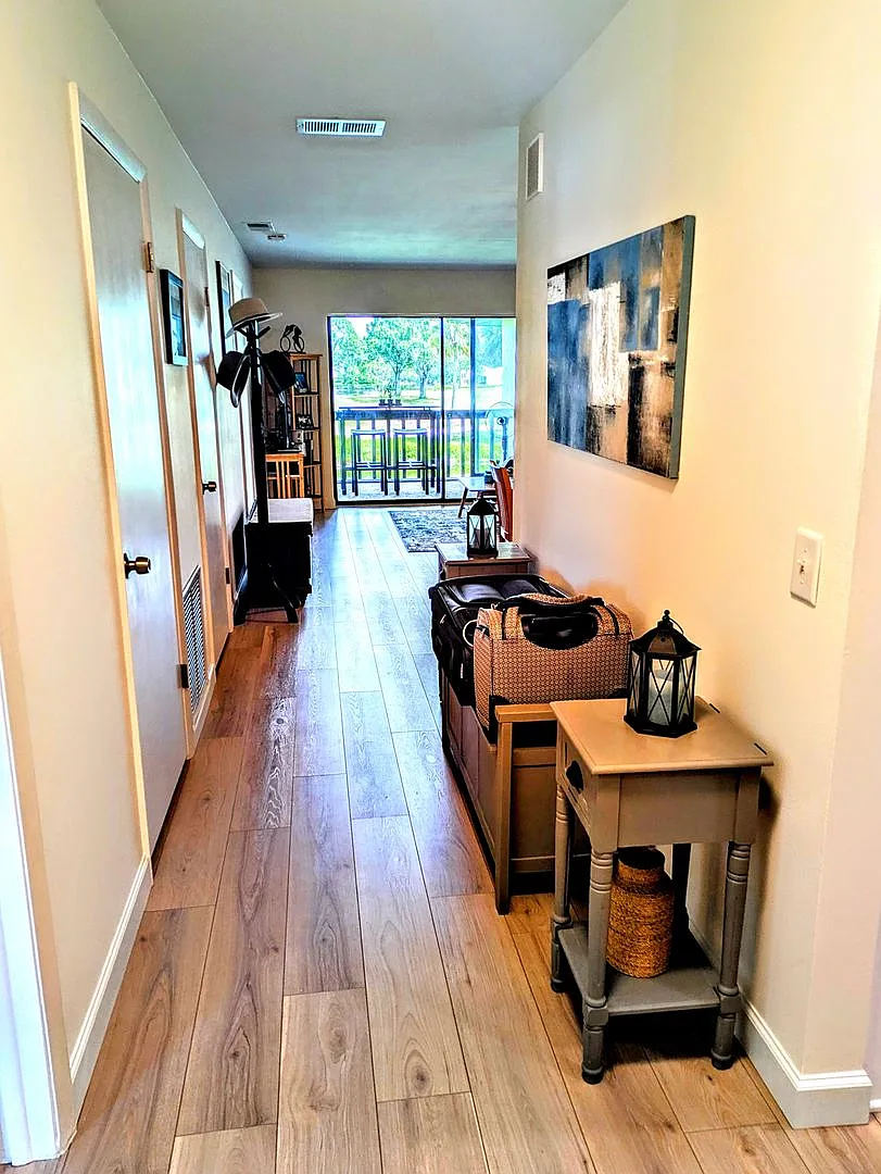 Seasonal/Short Term Turnkey Condo — Photo 4