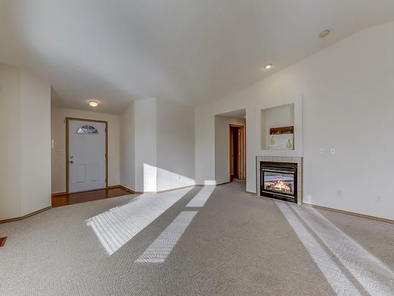 6806 64th Pl NE #B — Photo 8