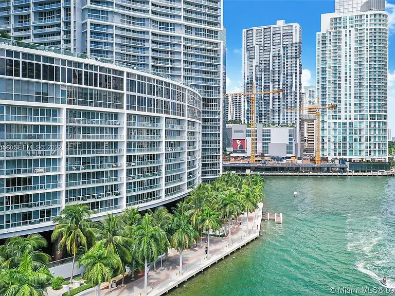 475 Brickell Ave #1310 — Photo 7