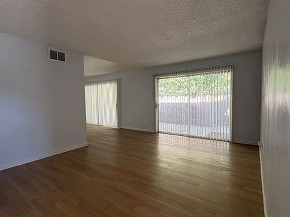 3rd image of 4797A Olivewood Ln