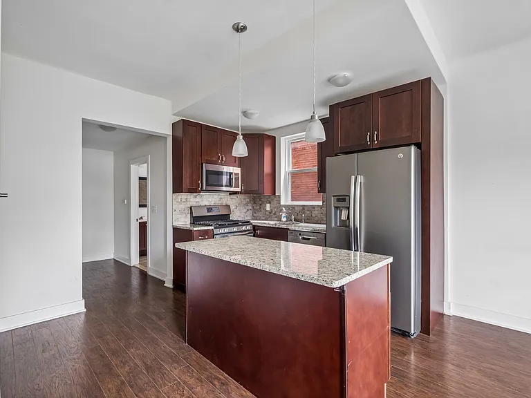 4922 Cedar Ave #2 — Photo 6
