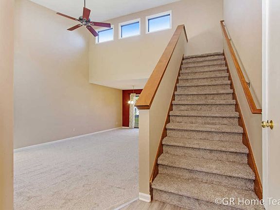 2nd image of 5566 Brittany Dr SE